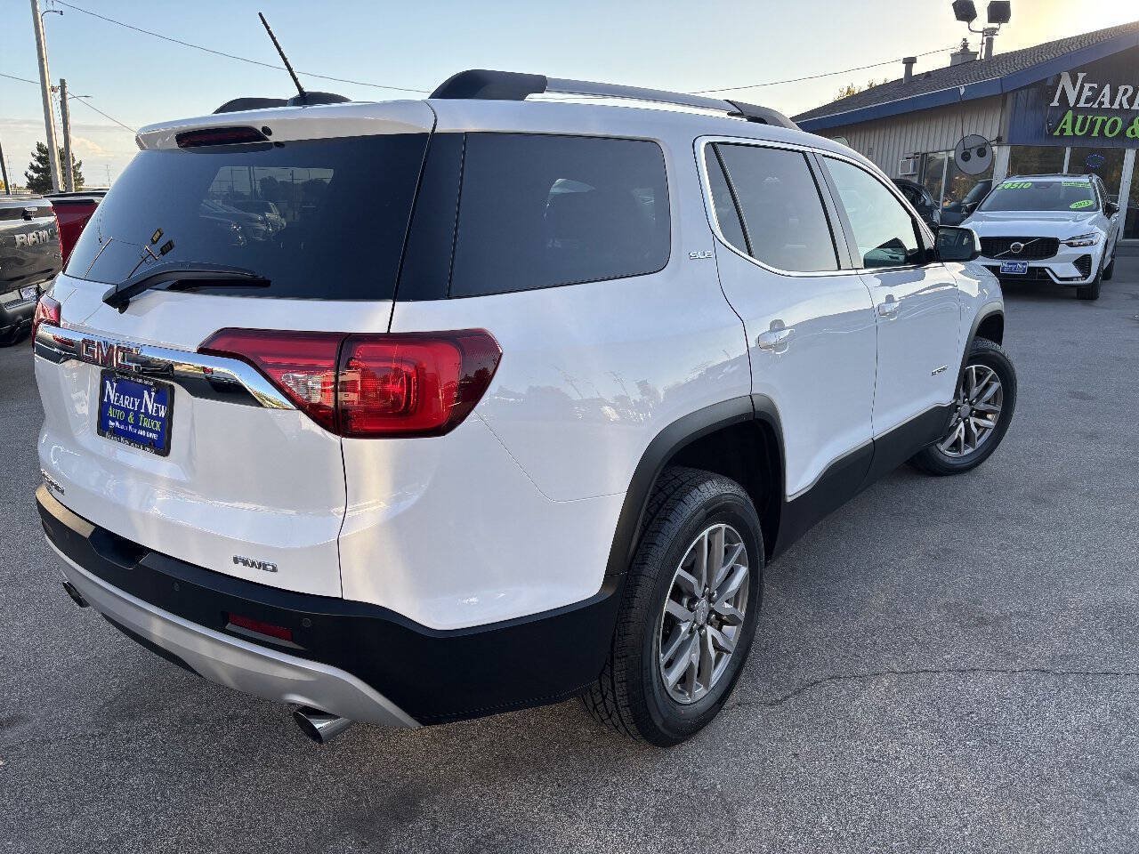 Used 2019 GMC Acadia SLE w/ Driver Alert Package I AWD/4WD image 5