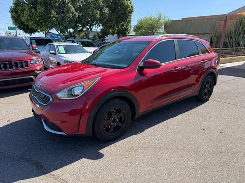 Used 2017 Kia Niro LX FWD image 1