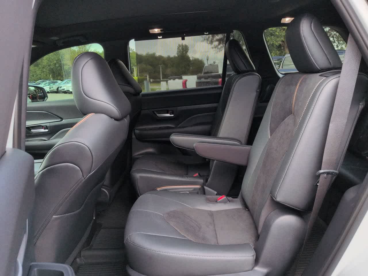 New 2026 Toyota Grand Highlander AWD Hybrid image 14