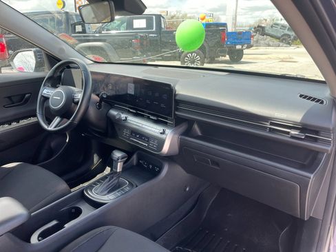 Used 2024 Hyundai Kona SEL image 18