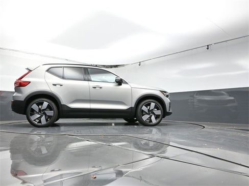 New 2024 Volvo XC40 Recharge Plus w/ Protection Package Premier image 25