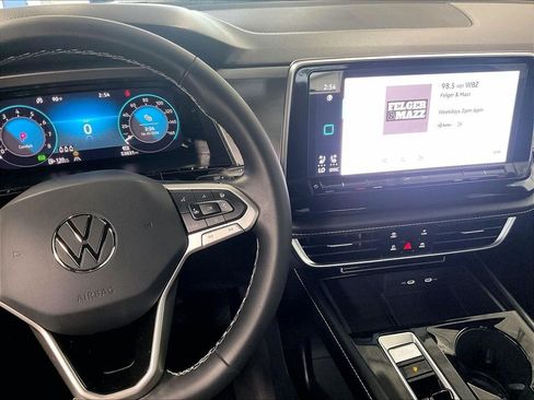 Used 2024 Volkswagen Atlas Cross Sport SE AWD/4WD image 19