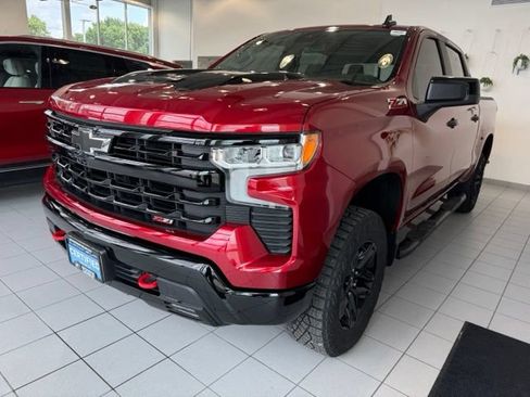 Used 2024 Chevrolet Silverado 1500 LT Trail Boss w/ Convenience Package II AWD/4WD image 38