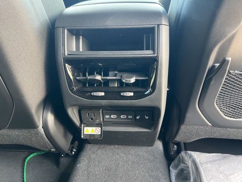 New 2026 Jeep Grand Cherokee Limited image 14