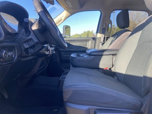 Used 2020 RAM 3500 Tradesman image 13