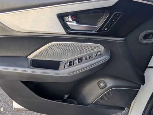 Used 2023 Acura MDX FWD image 38