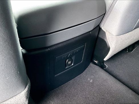 Used 2017 RAM 1500 Big Horn AWD/4WD image 11
