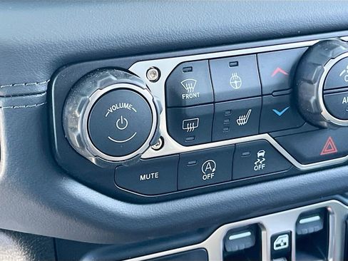 New 2026 Jeep Gladiator Mojave AWD/4WD image 20