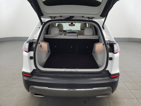 Used 2019 Jeep Cherokee Limited AWD/4WD image 29
