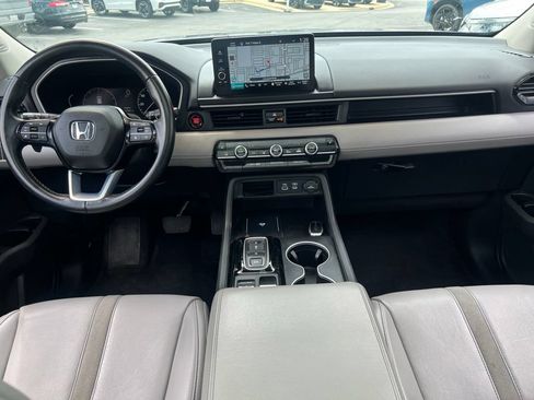 Used 2024 Honda Pilot Touring image 24