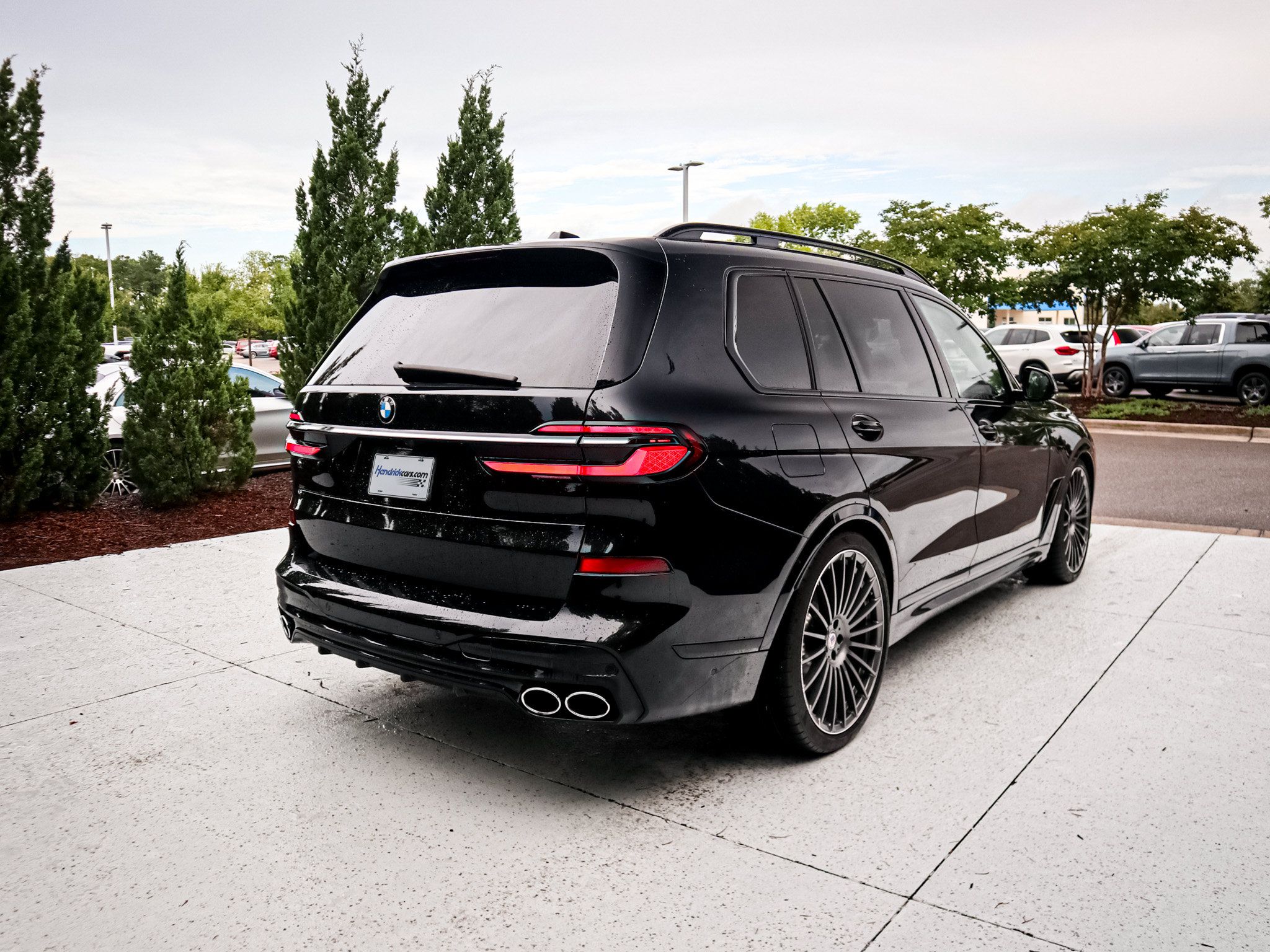 Used 2025 BMW ALPINA XB7 AWD/4WD image 10