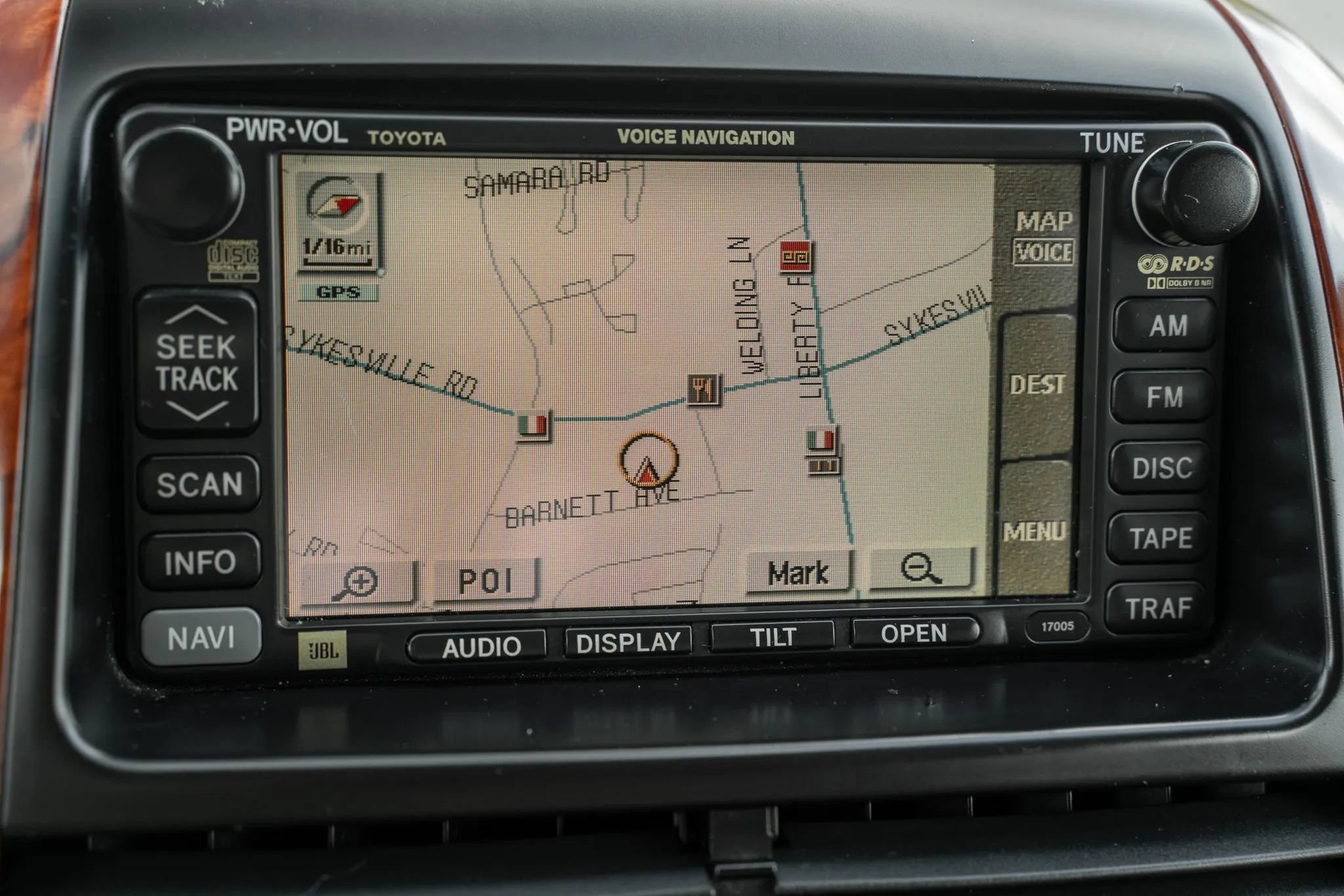 Used 2004 Toyota Sienna XLE w/ XLE Pkg 19 FWD image 23