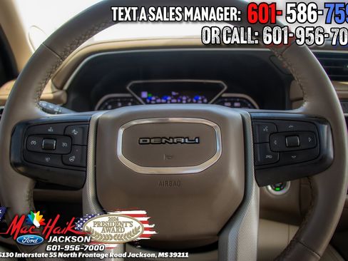 Used 2021 GMC Yukon XL Denali image 13