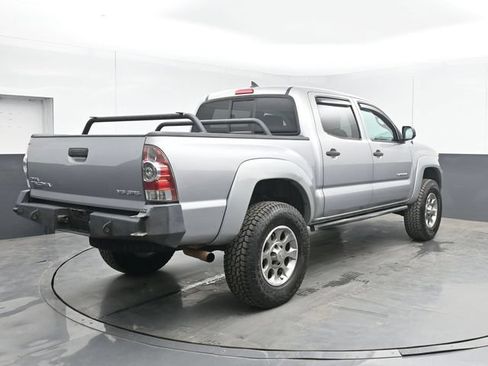 Used 2015 Toyota Tacoma 4x4 Double Cab w/ SR5 Package image 10