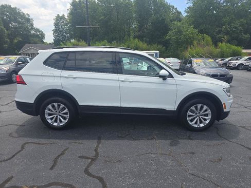 Used 2020 Volkswagen Tiguan S FWD image 4