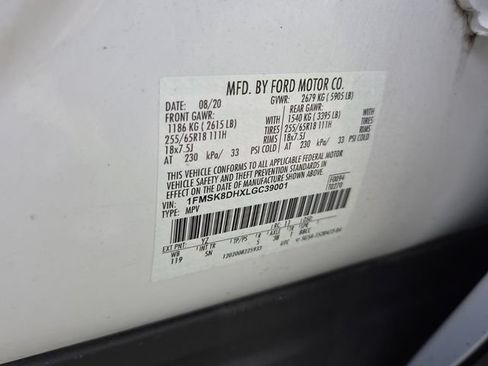 Used 2020 Ford Explorer XLT w/ Equipment Group 202A AWD/4WD image 6