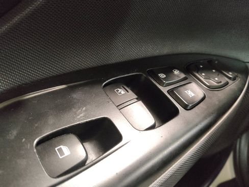 Used 2019 Hyundai Veloster Turbo Ultimate FWD image 27