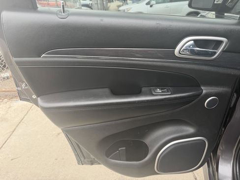 Used 2015 Jeep Grand Cherokee High Altitude image 15