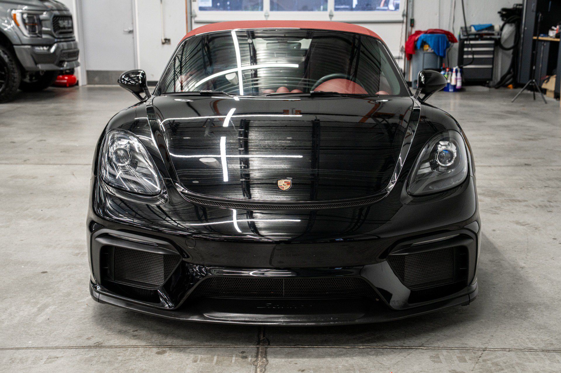 Used 2023 Porsche 718 Boxster Spyder RWD image 43