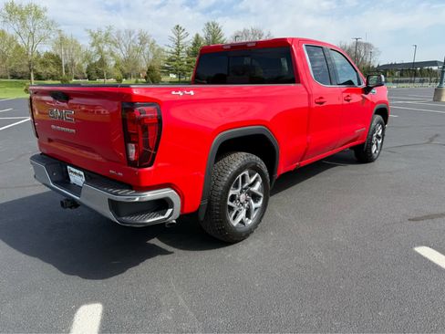 New 2025 GMC Sierra 1500 SLE w/ Preferred Package AWD/4WD image 6