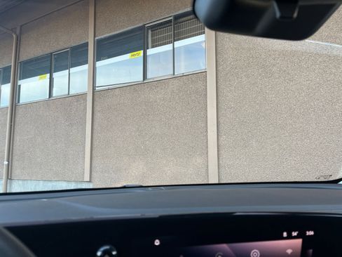 Used 2025 Buick Encore GX Preferred image 18