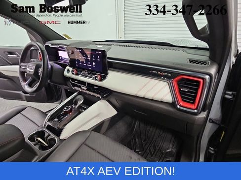 Used 2024 GMC Canyon AT4X w/ AT4X AEV Edition AWD/4WD image 40