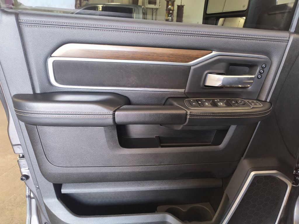 Used 2024 RAM 2500 Laramie w/ Protection Group AWD/4WD image 11