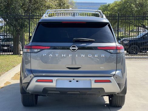 Certified 2024 Nissan Pathfinder SL w/ SL Premium Package image 5