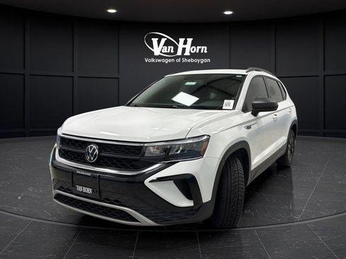 Used 2022 Volkswagen Taos S FWD image 3