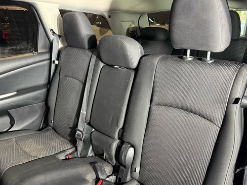 Used 2015 Dodge Journey SXT w/ Flexible Seating Group FWD image 19