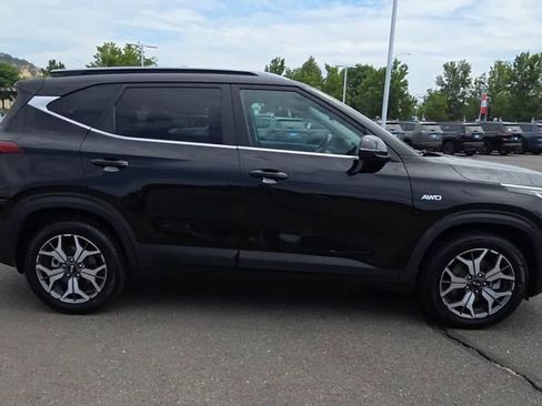Used 2021 Kia Seltos EX AWD/4WD image 9