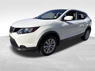 Used 2018 Nissan Rogue Sport S w/ S Appearance Package video 3