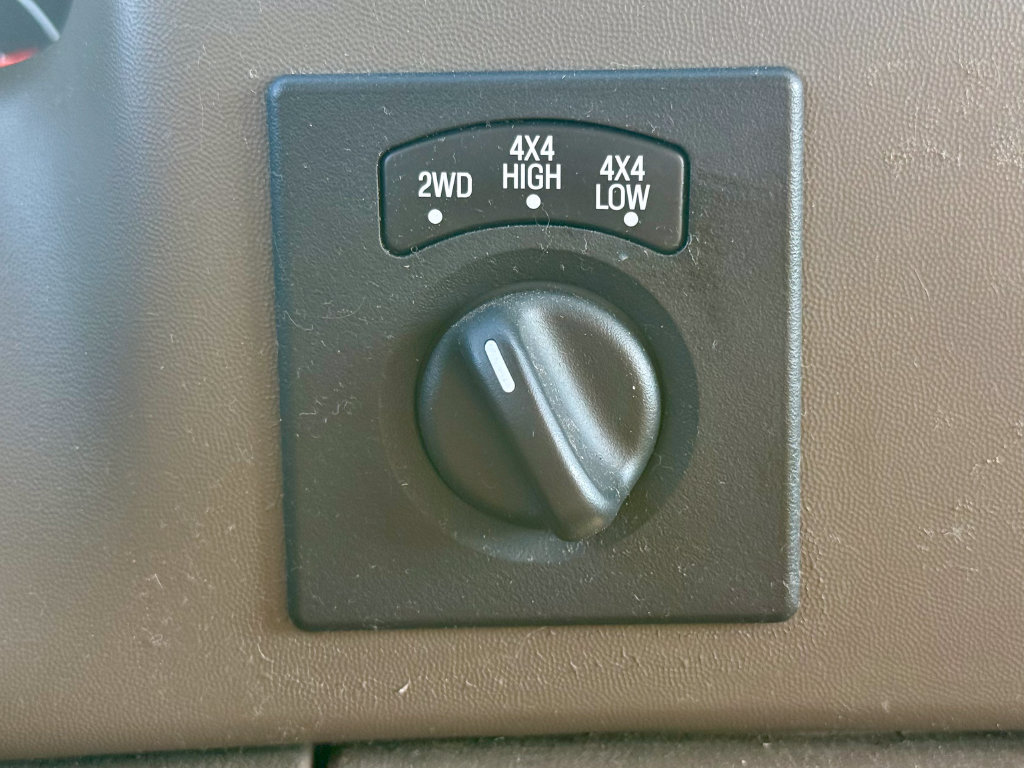 Used 2003 Ford F350 Lariat AWD/4WD image 23