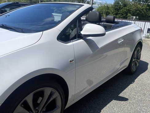 Used 2019 Buick Cascada Premium FWD image 29