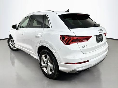 Used 2021 Audi Q3 2.0T Premium Plus w/ Premium Plus Package AWD/4WD image 5