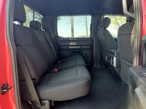 Used 2018 Ford F150 XLT w/ Equipment Group 302A Luxury AWD/4WD image 19