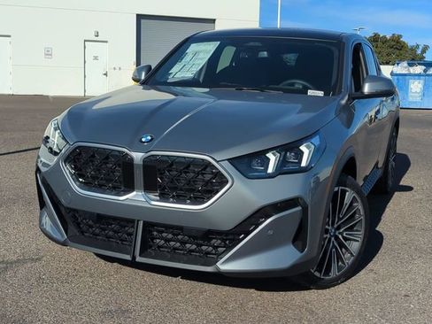 Used 2026 BMW X2 xDrive28i w/ Technology Package AWD/4WD image 3