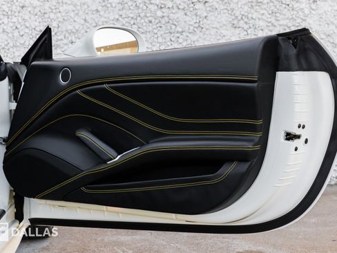 Used 2015 Ferrari California T image 34