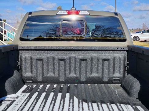 New 2025 Ford Ranger XLT w/ Equipment Group 301A High image 18