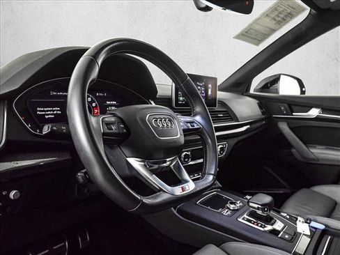 Used 2020 Audi SQ5 Prestige image 10