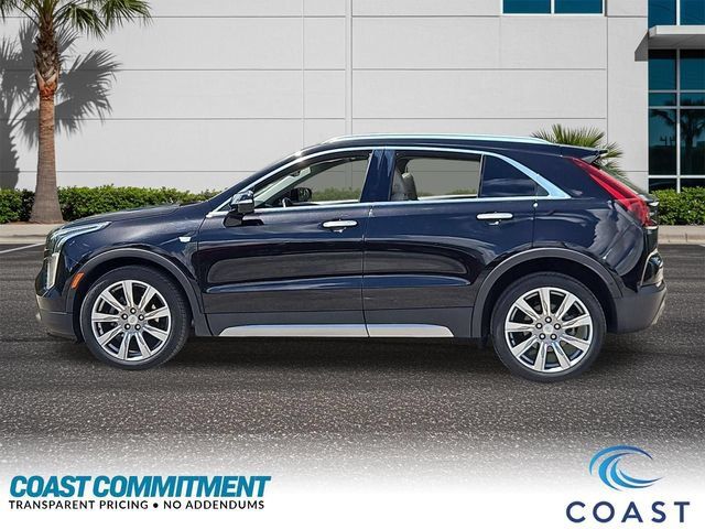 Used 2022 Cadillac XT4 Premium Luxury w/ Enhanced Visibility Package FWD image 8