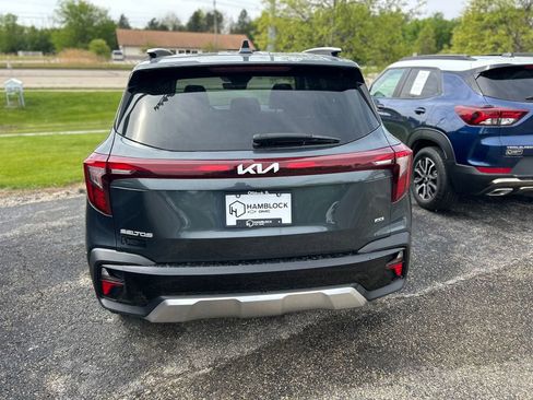 Used 2024 Kia Seltos EX AWD/4WD image 32