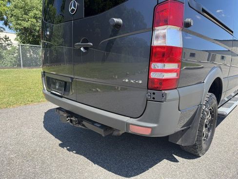 Used 2017 Mercedes-Benz Sprinter 2500 image 13