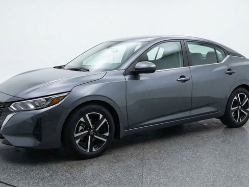 Used 2025 Nissan Sentra SV FWD image 3