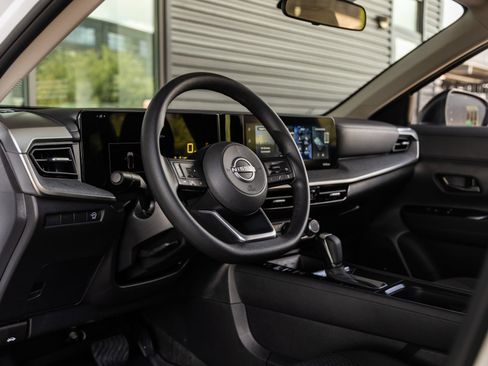 Used 2026 Nissan Kicks S FWD image 24