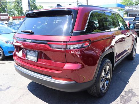 Used 2024 Jeep Grand Cherokee Limited 4xe AWD/4WD image 5