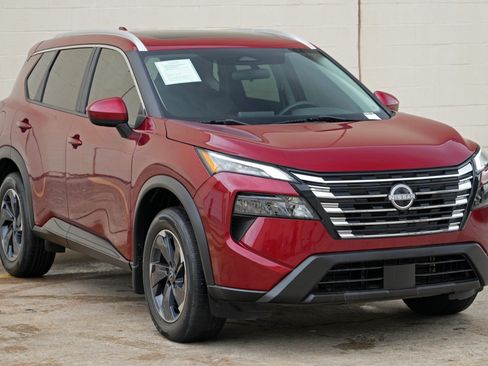 Used 2024 Nissan Rogue SV w/ SV Premium Package FWD image 49