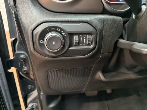 Used 2021 Jeep Wrangler Unlimited Sport AWD/4WD image 24