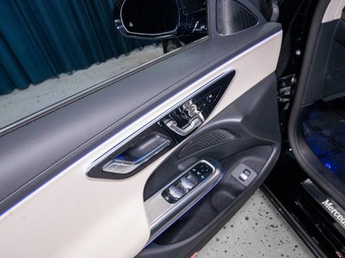 New 2026 Mercedes-Benz E 350 4MATIC Sedan image 11