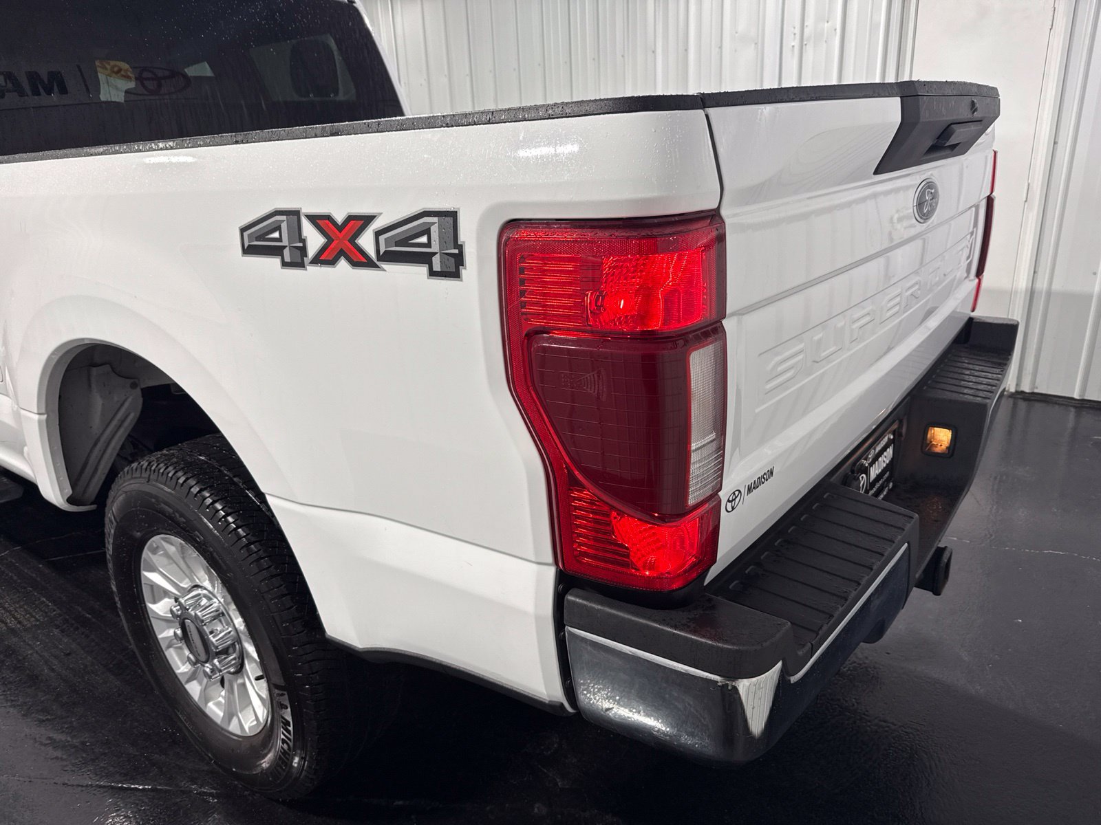 Used 2021 Ford F250 XLT AWD/4WD image 3
